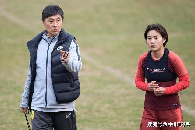 从霍芬海姆到纽卡：雅伊斯勒的战术密码